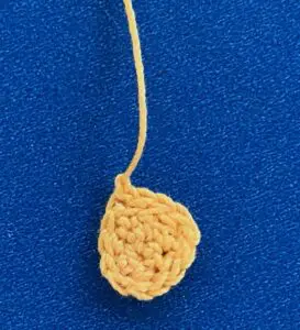 Crochet small bee 2 ply body neatened