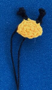 Crochet small bee 2 ply head with antennas