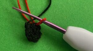 Crochet small house 2 ply joining for window neatening