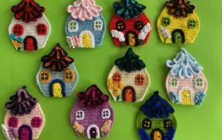 Finished crochet small house 2 ply group landscape