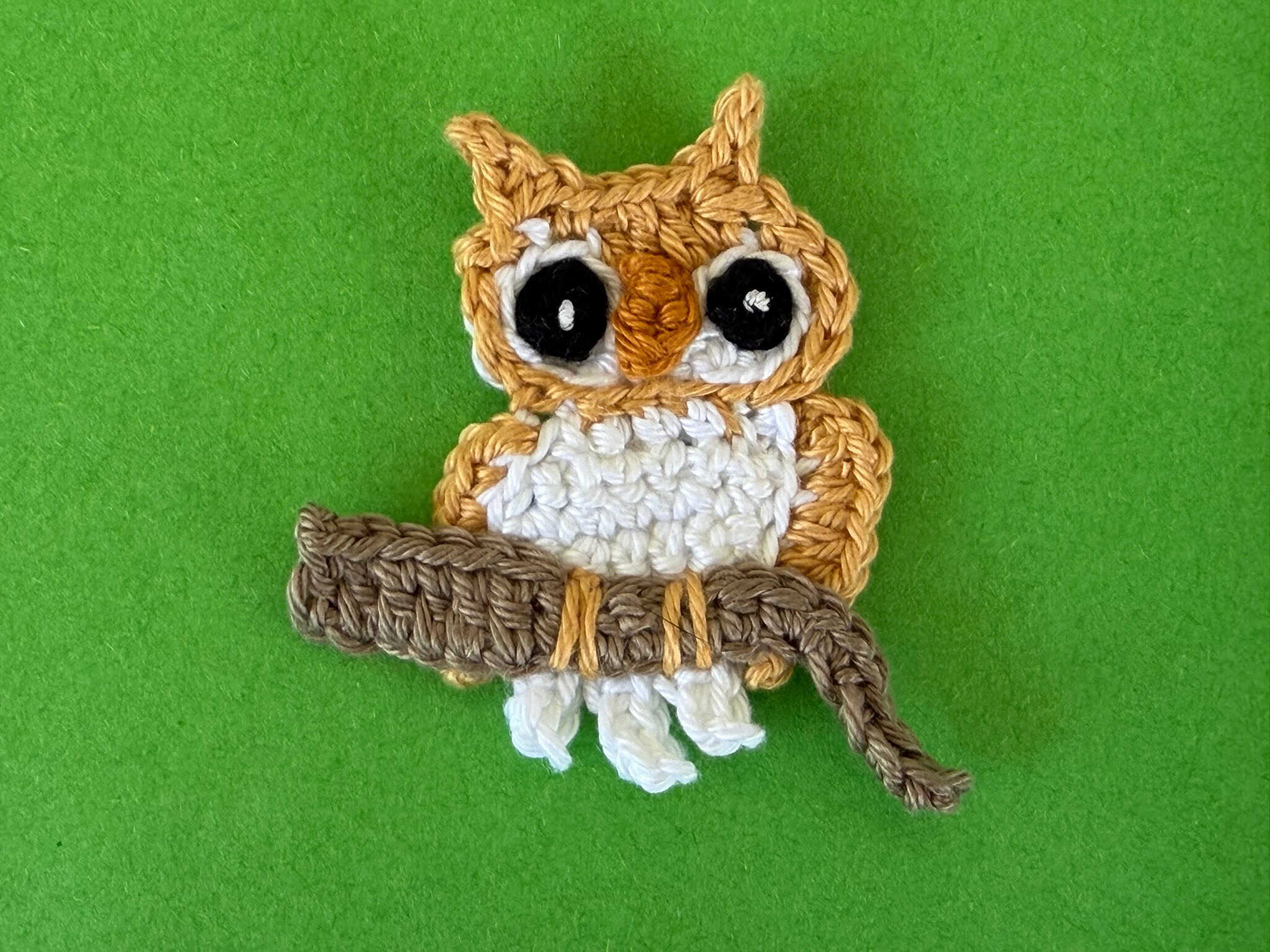 Finished crochet small owl 4 ply landscape