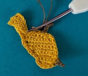 Crochet small bird 2 ply joining for second leg